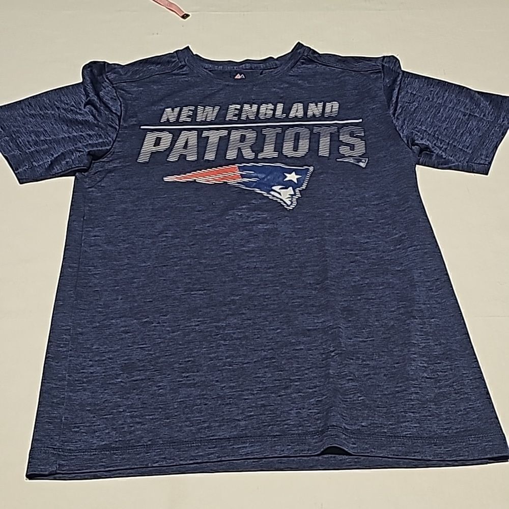 Patriots football pullover dri fit fabric size small